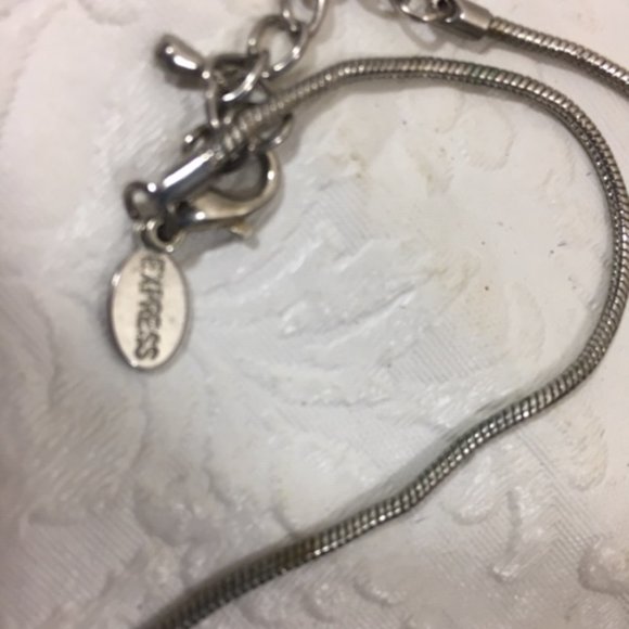 Vtg EXPRESS Silver-Tone Spike Pendant Bib Style Grunge Necklace 20" - Picture 5 of 7